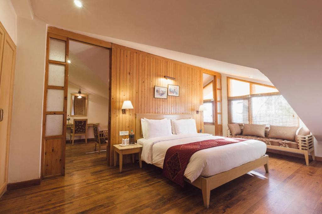 Bemloi Hotel | Hotel Willow Banks, Mall Road Shimla