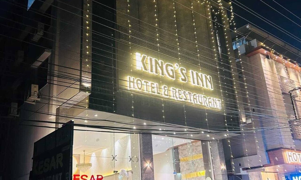 Indore Hotel | Hotel with restaurent and 9 bedrooms in the cleanest city indore m.p