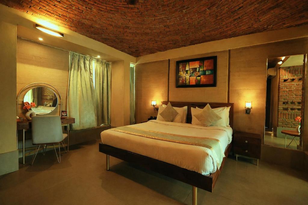 Gwalior Villa | Imperial Golf Resort & Wedding Lawns