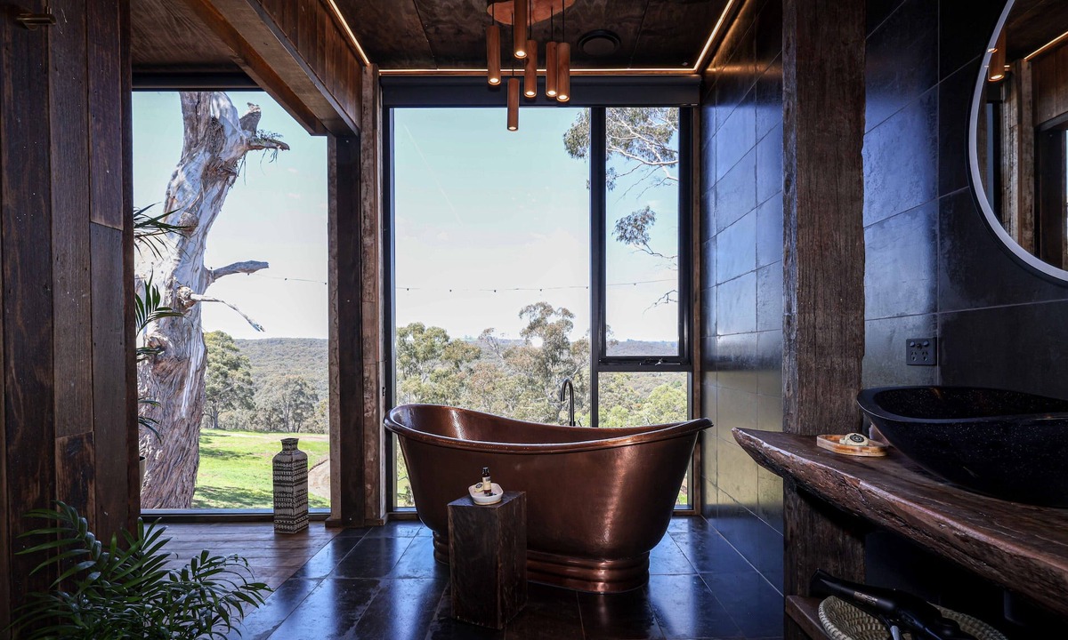 Hepburn Cottage | Is this Australia's best villa? Its hard to argue with that!