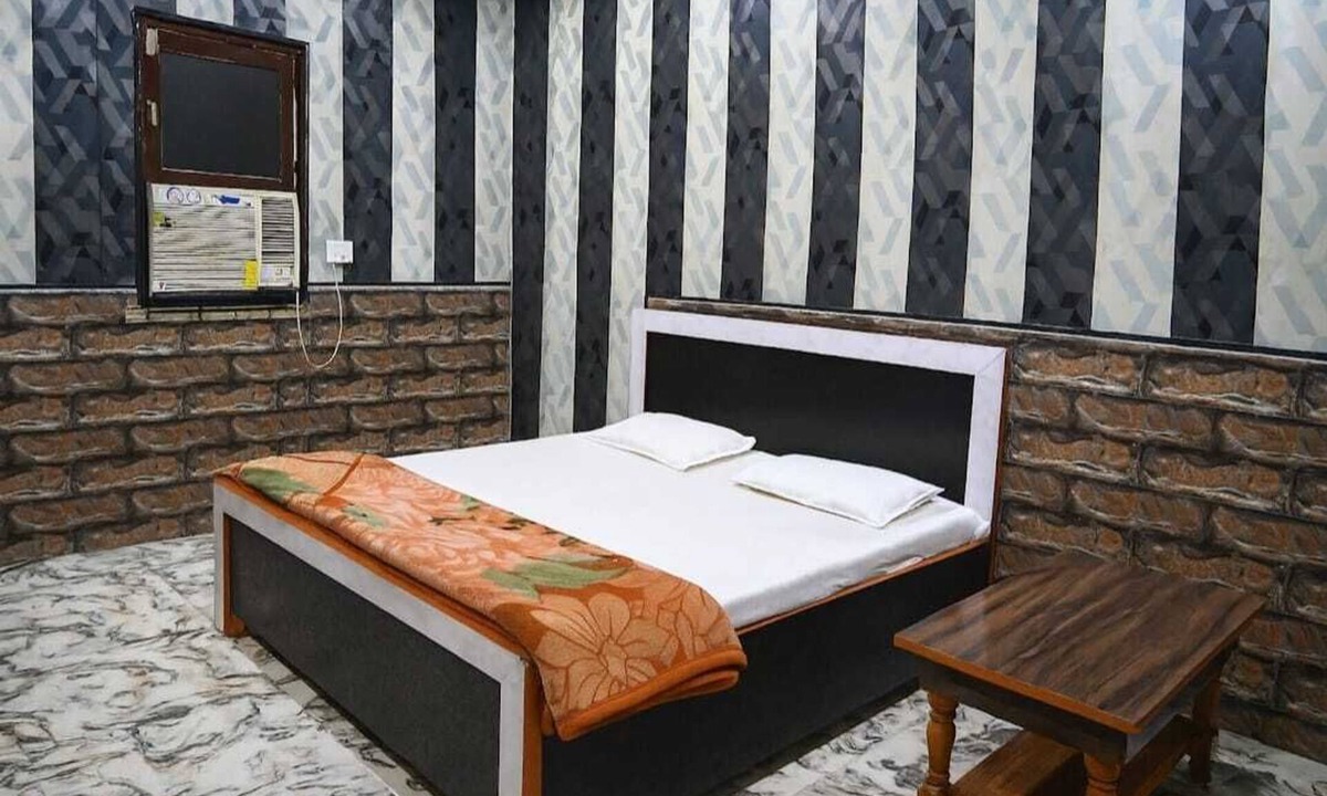 Kanpur Hotel | J.P. Hotel