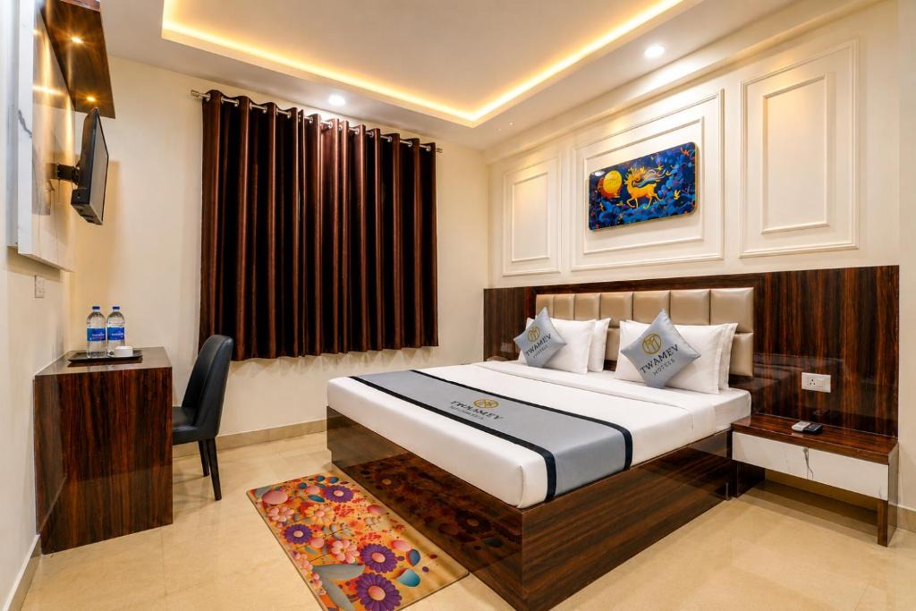 Delhi Hotel | Jeet Residency By TWAMEV Near Anand Vihar Railway Station