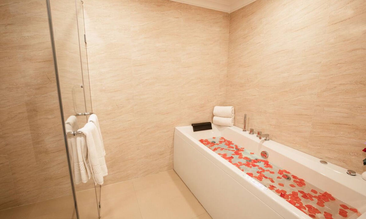 Peelamedu Hotel | Jenney Residency