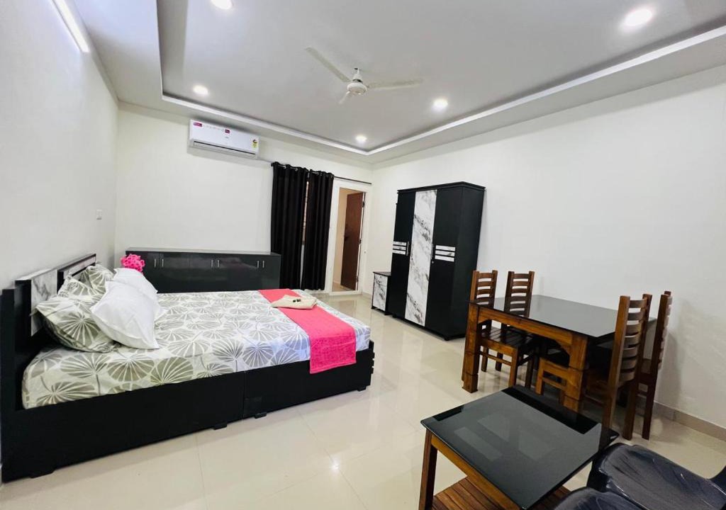 Narayanapura Bed & Breakfast | K Nelickel Home Stay