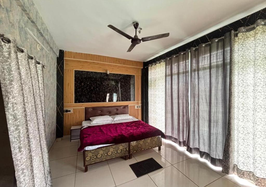 Kangra House | kalka guest house