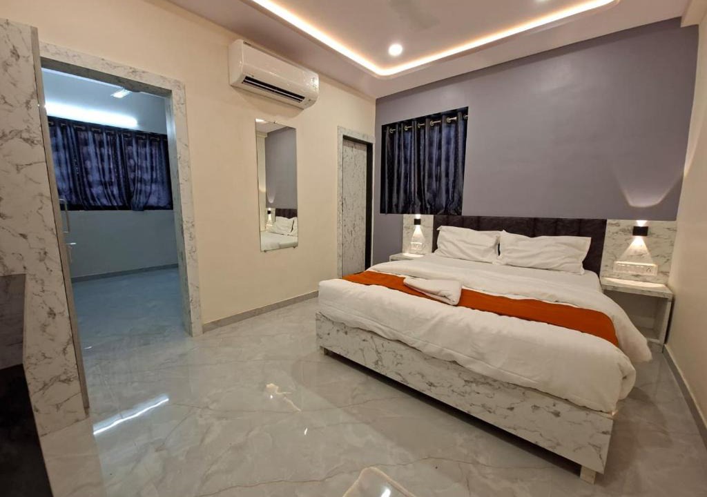 Vile Parle West Apartment | Ke Ke Accommodation
