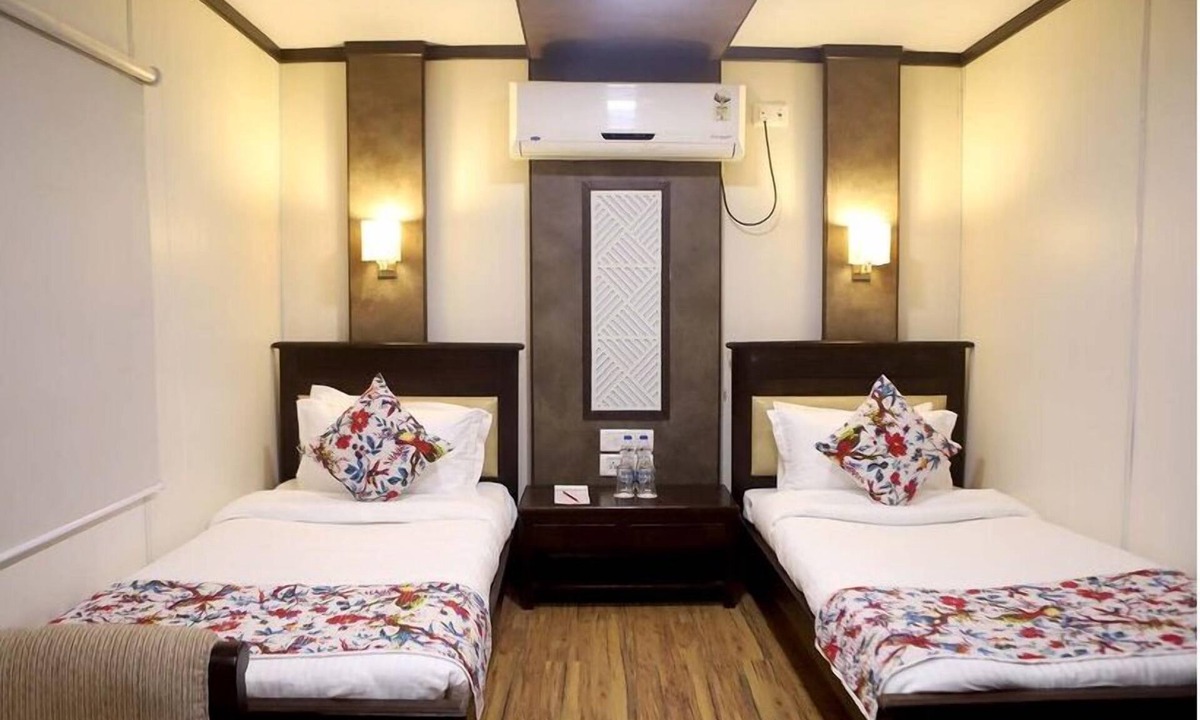 Sindhari Hotel | Kiri Container Resorts