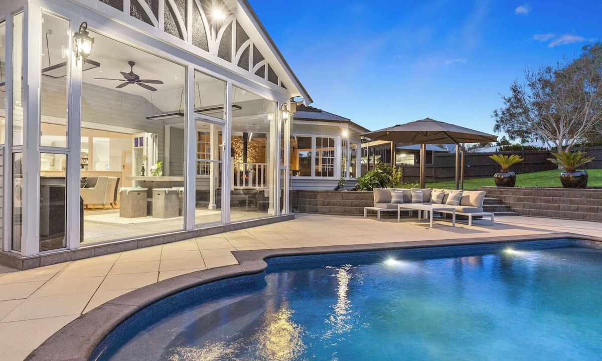 Frankston South House | Kirinaran Manor | Pool & Games Room