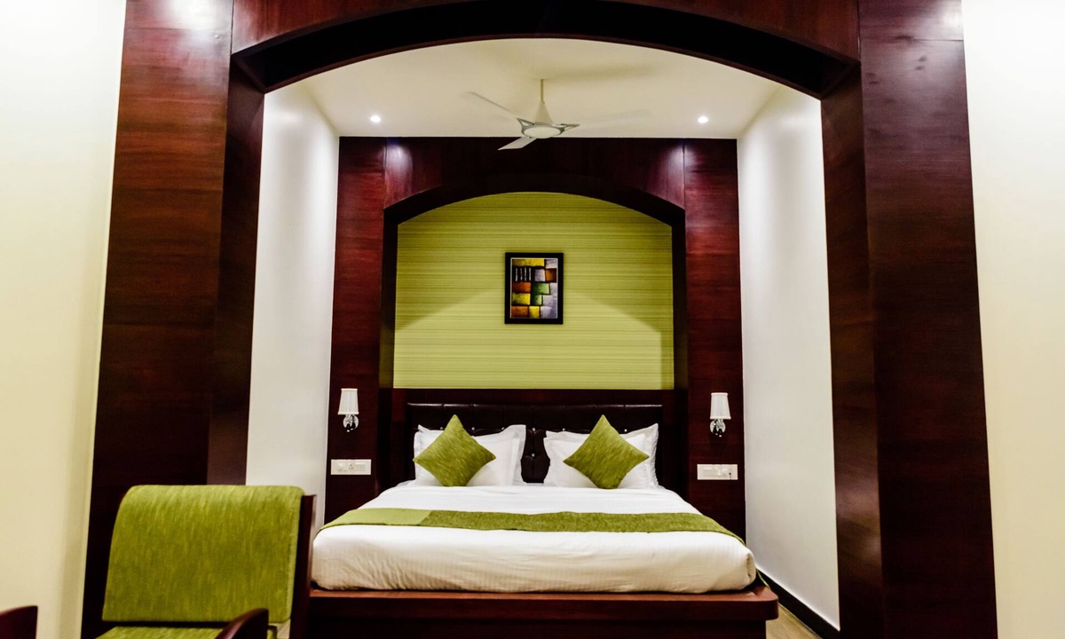 Mirzapur Hotel | Konark Grand Hotel