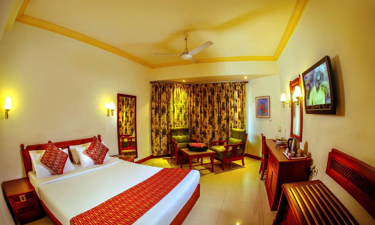 Kuppaayil Hotel | Krishna Inn