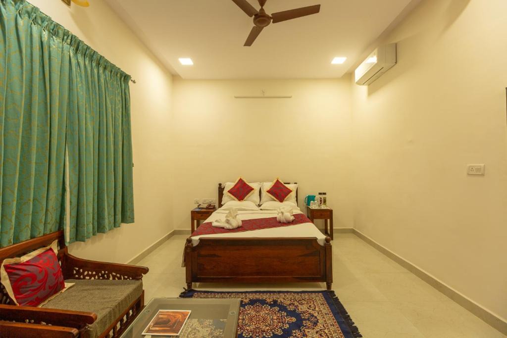 Vijayapura Hotel | KSTDC Hotel Mayura Adilshahi Bijapur