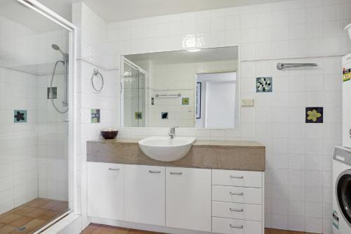 Point Lookout Apartment | Lookout Unit 6