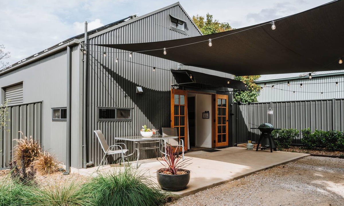 Central Mudgee Cottage | Luxe Loft Contemporary Comfort by Mudgees CBD