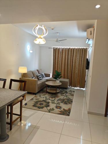 Jaypee Greens Apartment | Luxury Suites Pari Chowk Expo Mart Jaypee Greens