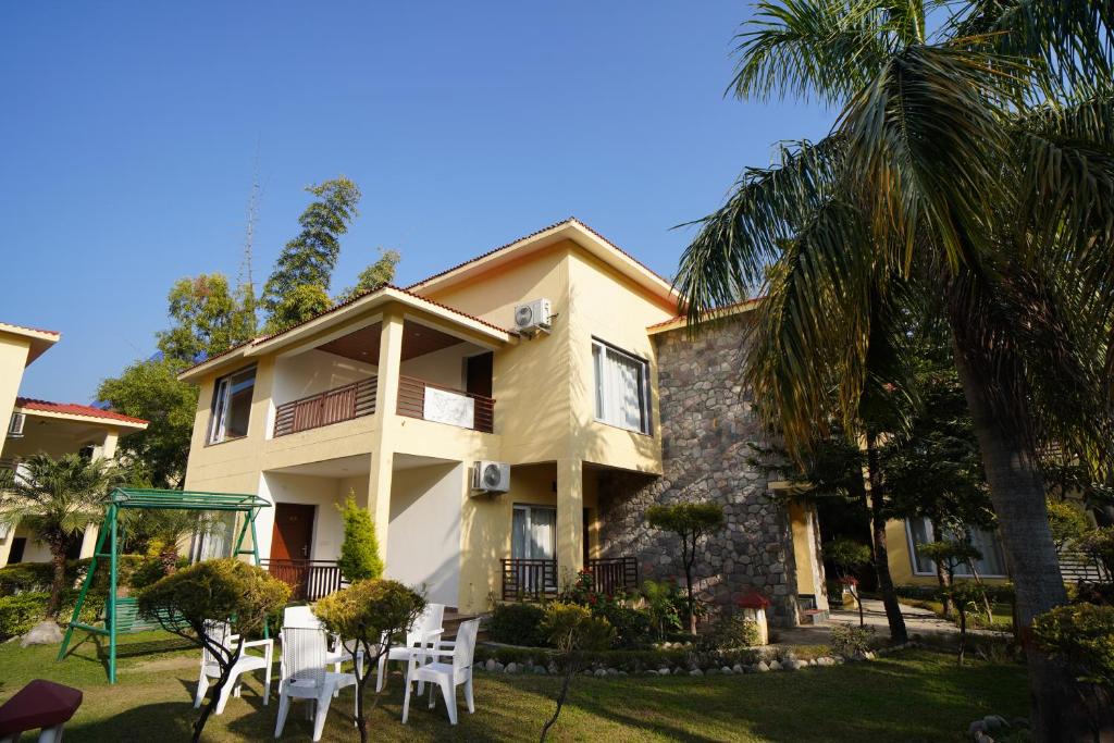 Mohaan Hotel | Mango Bloom River Resort By Excel Hotels & Resorts