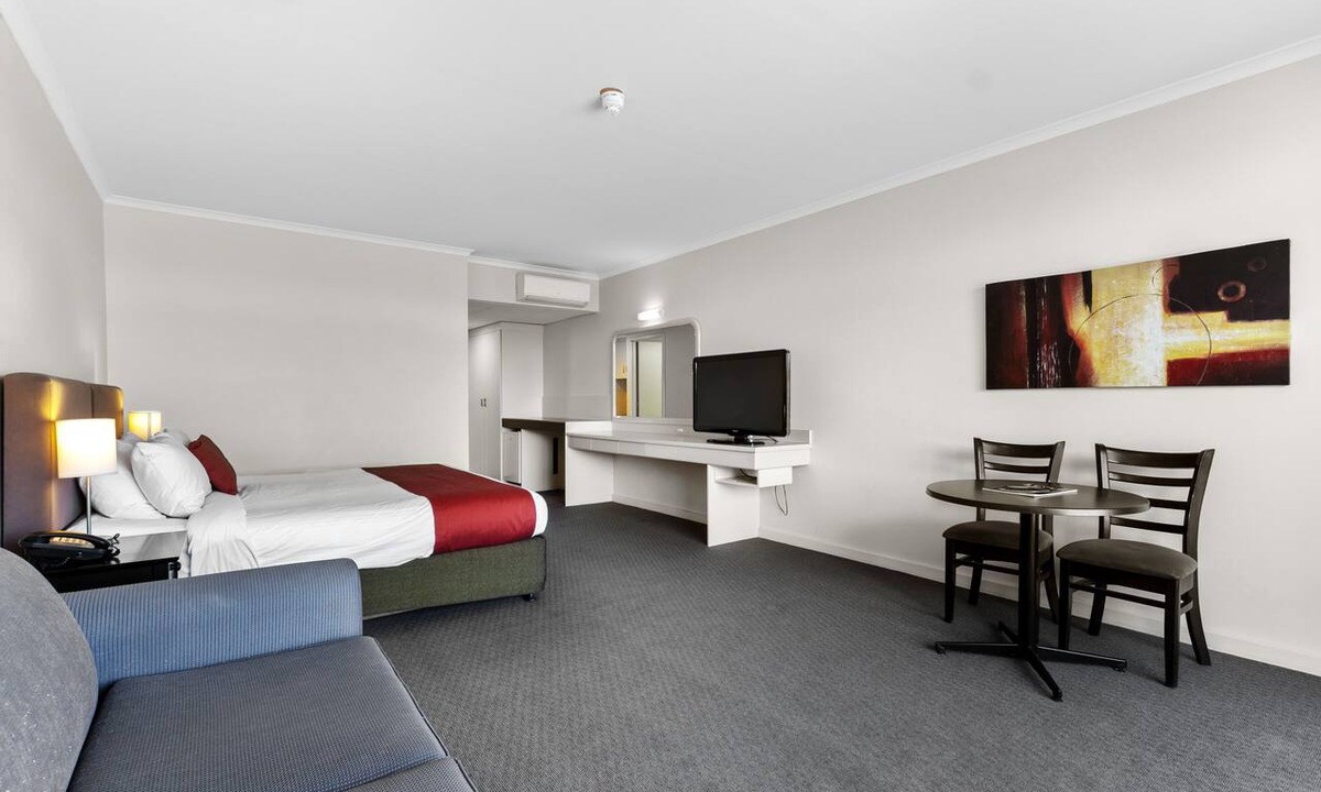 North Adelaide Hotel | Mantra Meridien Adelaide
