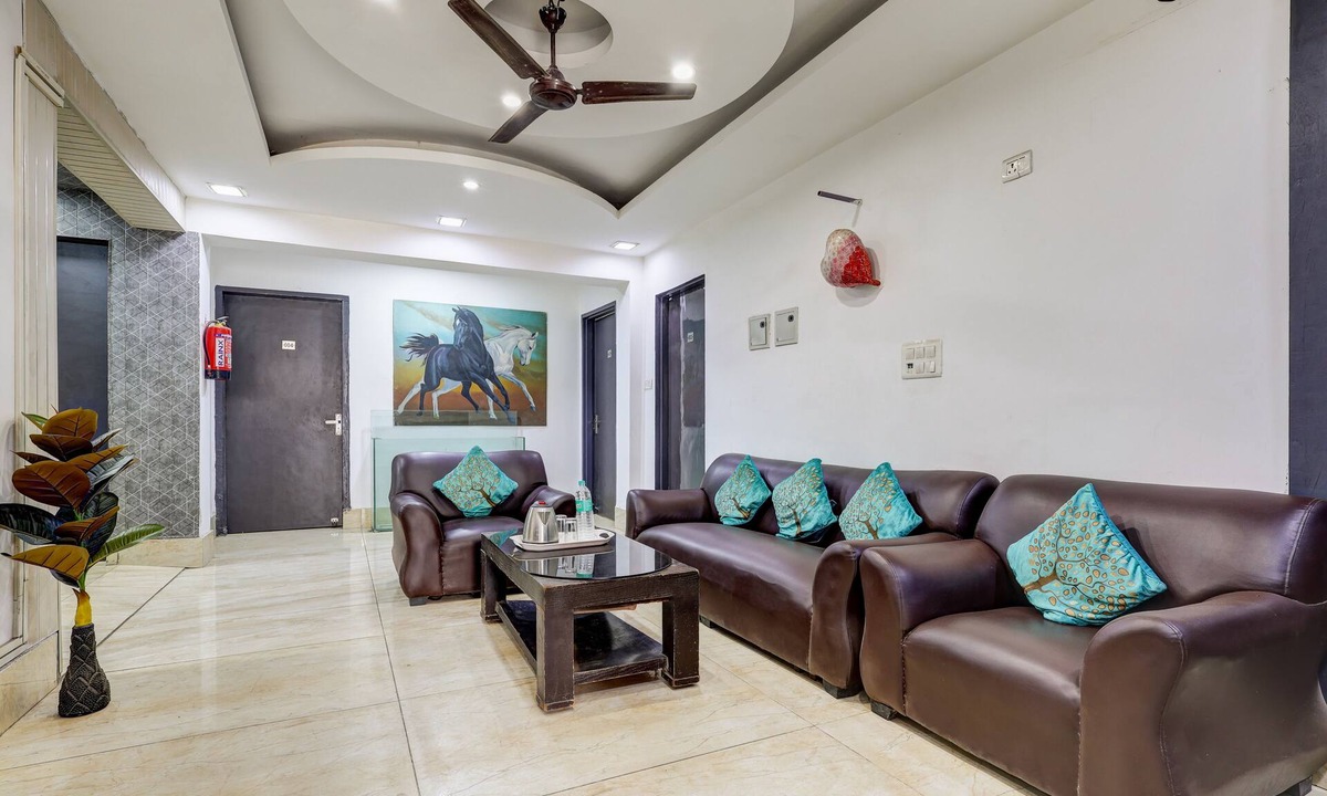 New Delhi Hotel | Mauryan Signature hotel Devli Khanpur