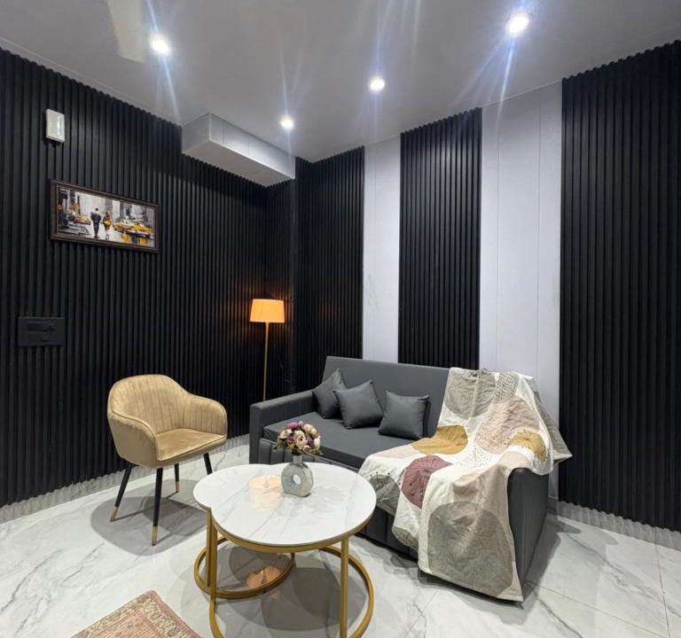Sector 39 Apartment | Meraki Suites 1BHK Near Medanta Hospital