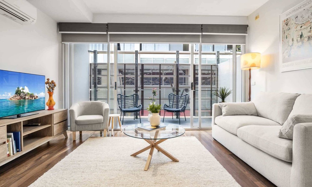 Prahran Apartment | “MILA” Trendy Prahran 1-Bed Apartment with Balcony