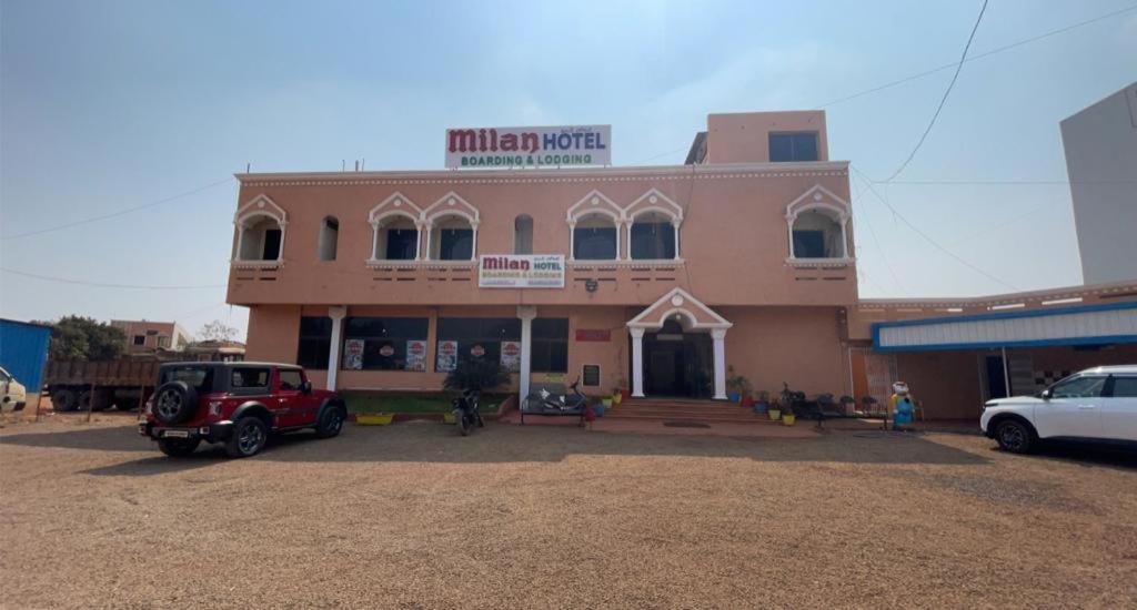 Zahirabad Hotel | Milan Hotel