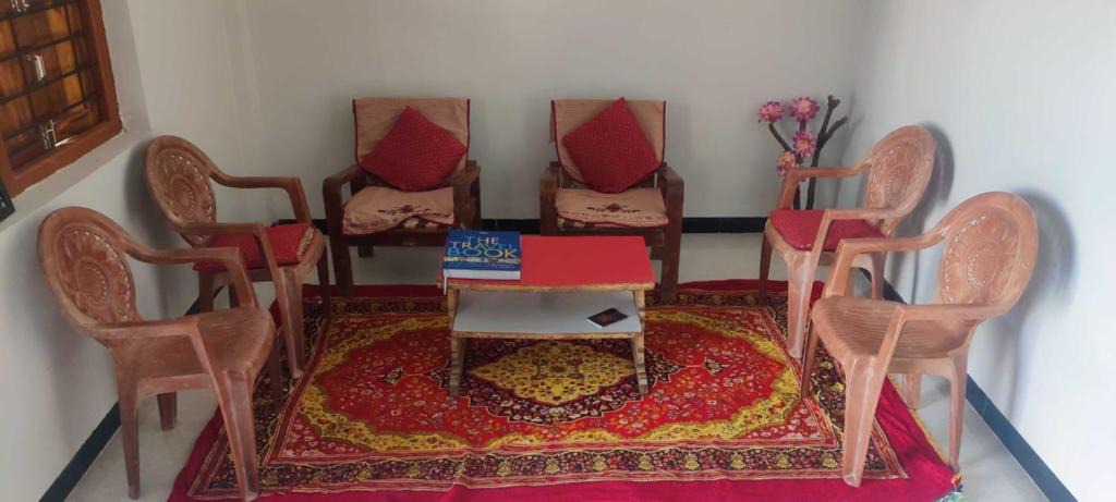 Maheshwar Apartment | Nadiya Kinare