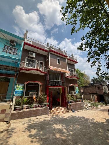 Misrikh Hotel | Naimisharanya Ganpati dham