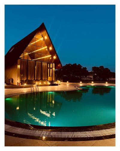 Rau Villa | Neora Farms