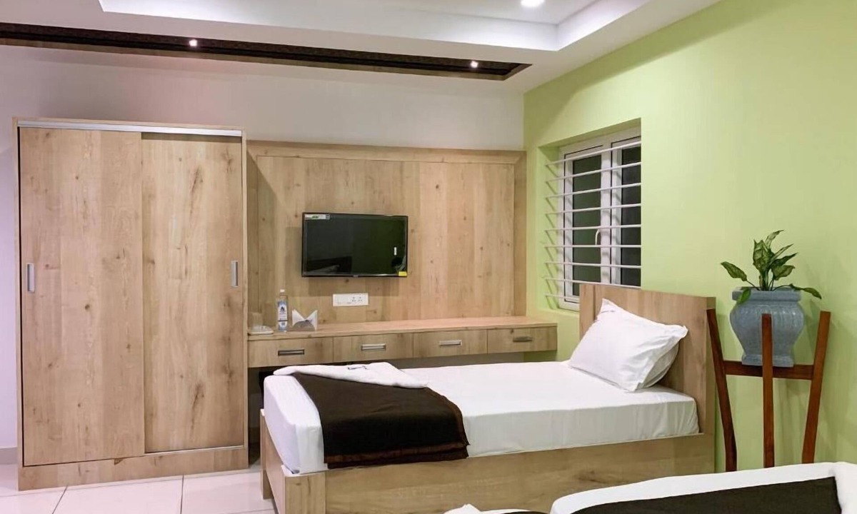 Dharapuram Cabin | New Thai Residency