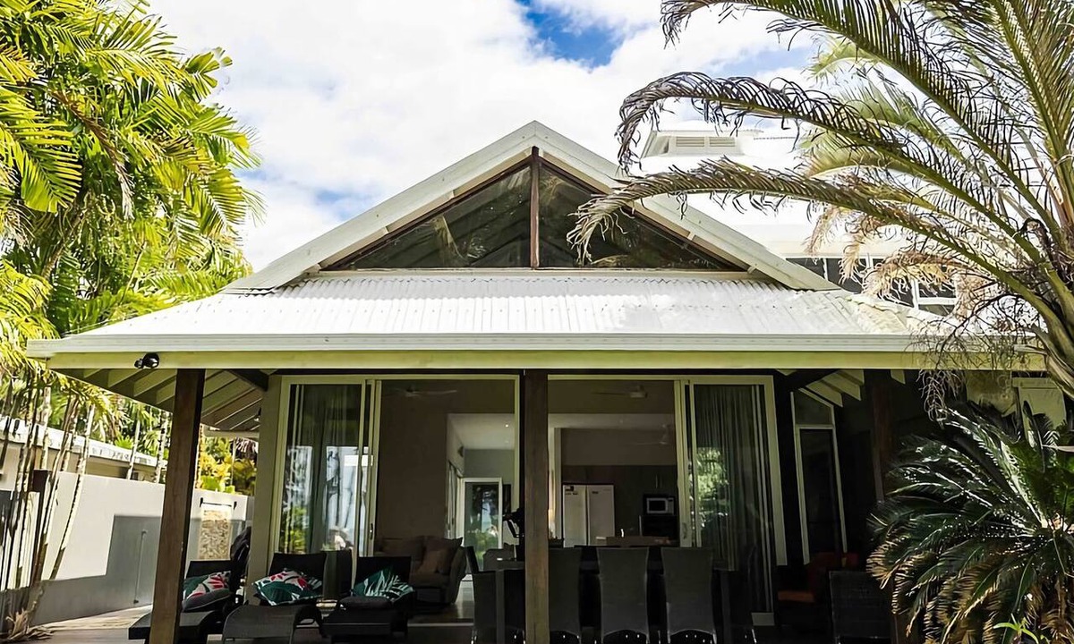 Mission Beach House | Nikatara Two - 2/24 Donkin Lane - Mission Beach