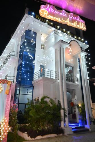 Aonla Hotel | Nirmala Garden