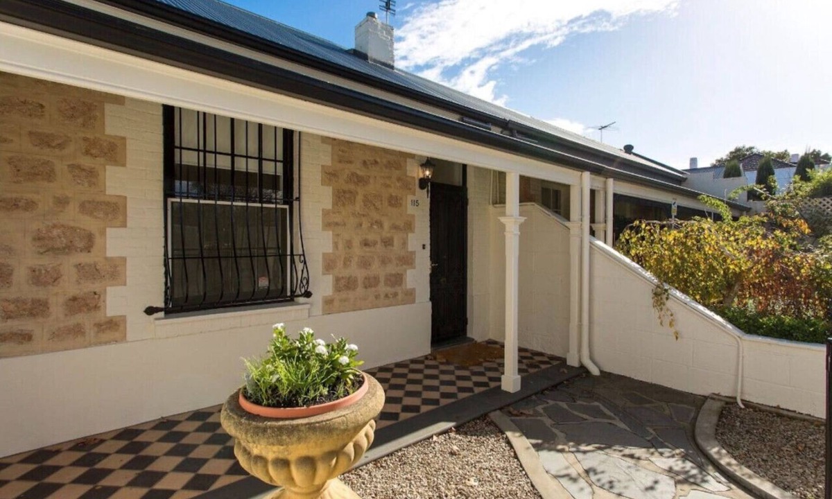 North Adelaide Cottage | North Adelaide - Row Cottage - “Monte”