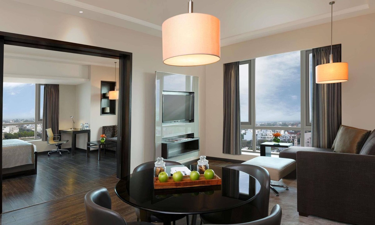 Gomti Nagar Hotel | Novotel Lucknow Gomti Nagar Hotel