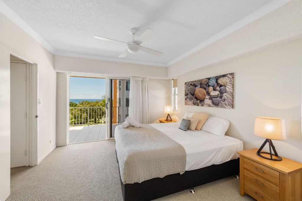 Mudjimba Apartment | Ocean View 3 bedroom Apartment