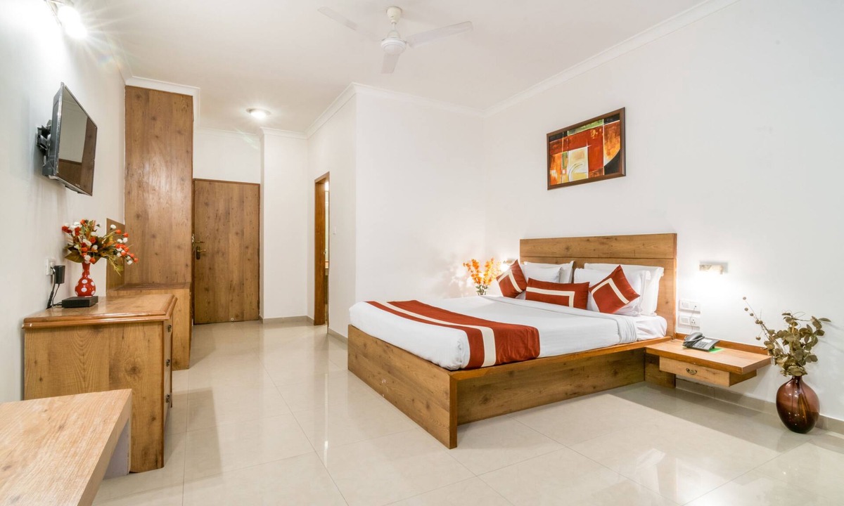 Bangalore City Center Hotel | Octave Hotel Double Rd