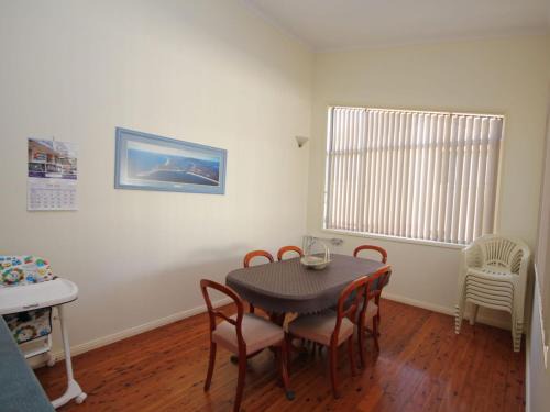 Dunbogan House | Pacific Breeze