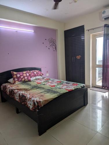 Greater Noida Apartment | Panchsheel Greens 2