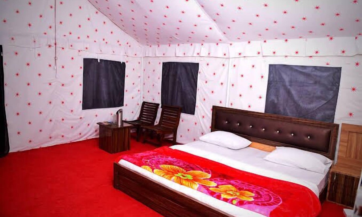 Bir Hotel | Parker Camps