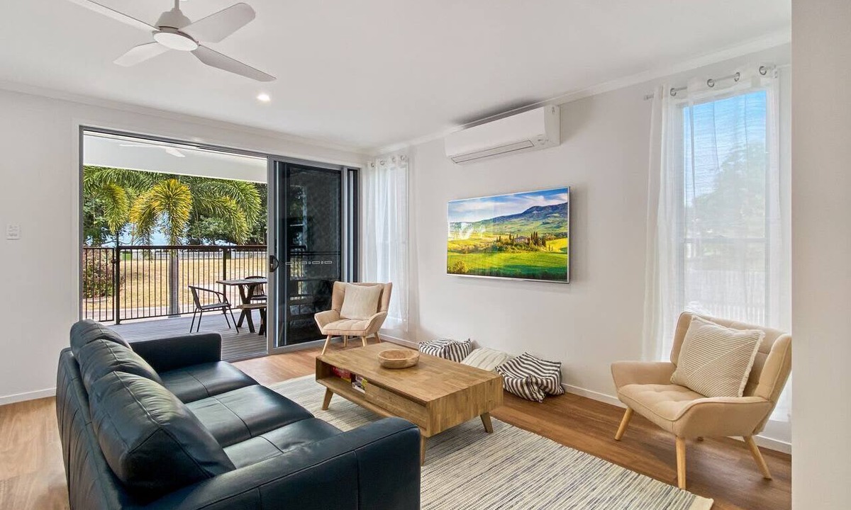 Picnic Bay House | Picnic Point