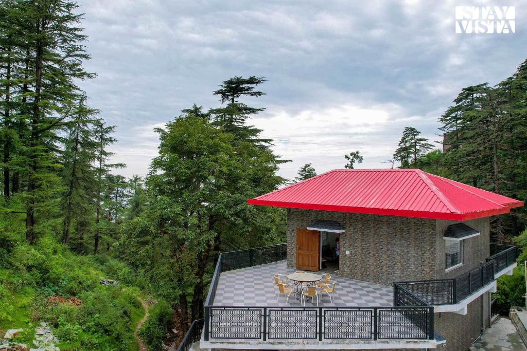 The Mall Road Villa | Pineview at Albert Estate by VEO, StayVista - 3BHK with BBQ