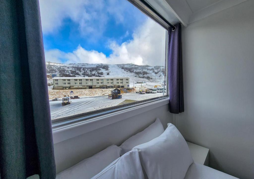 Perisher Valley Cabin | Pipers Lodge