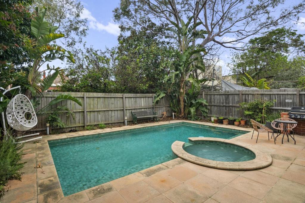 St Kilda West Apartment | Poolside Art Deco Apartment in St Kilda West