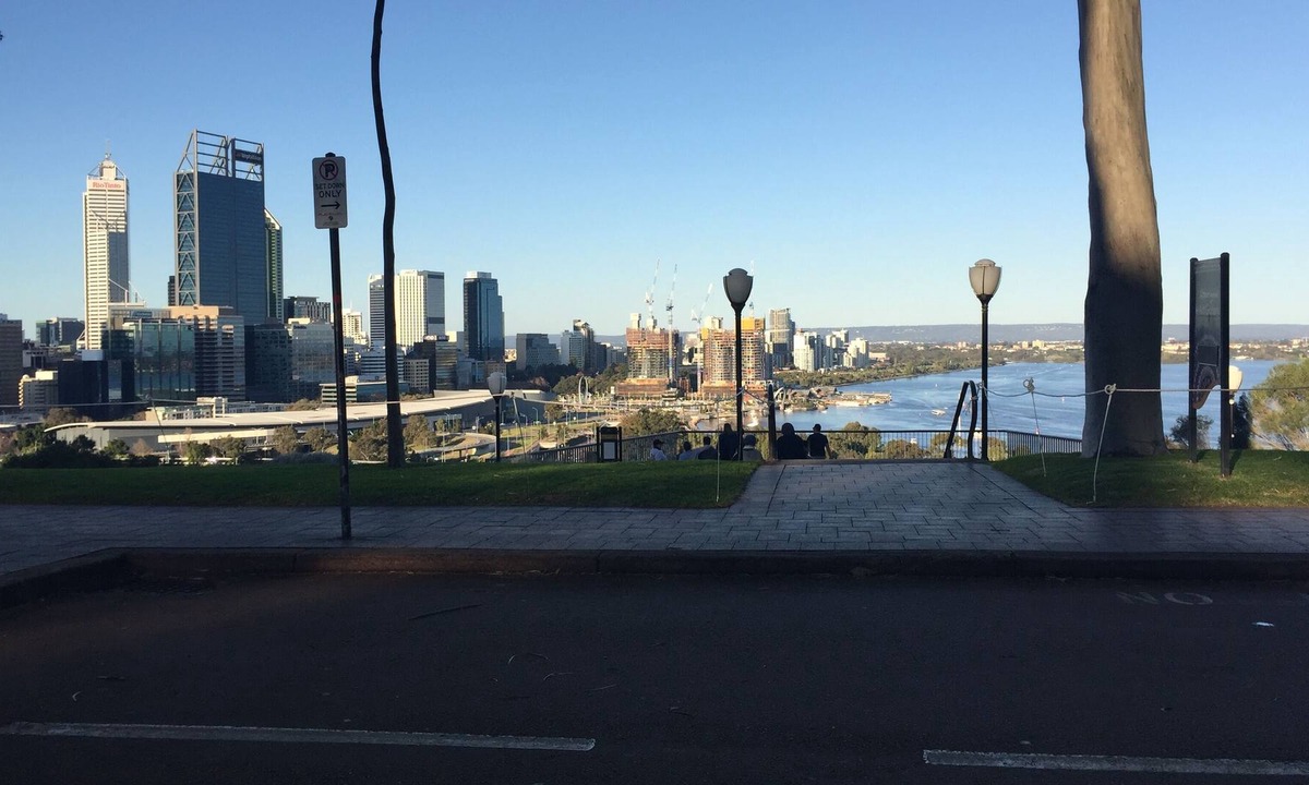 West Perth Apartment | premium 5*location 2bed large apartment ,very comfortable walk to kings park