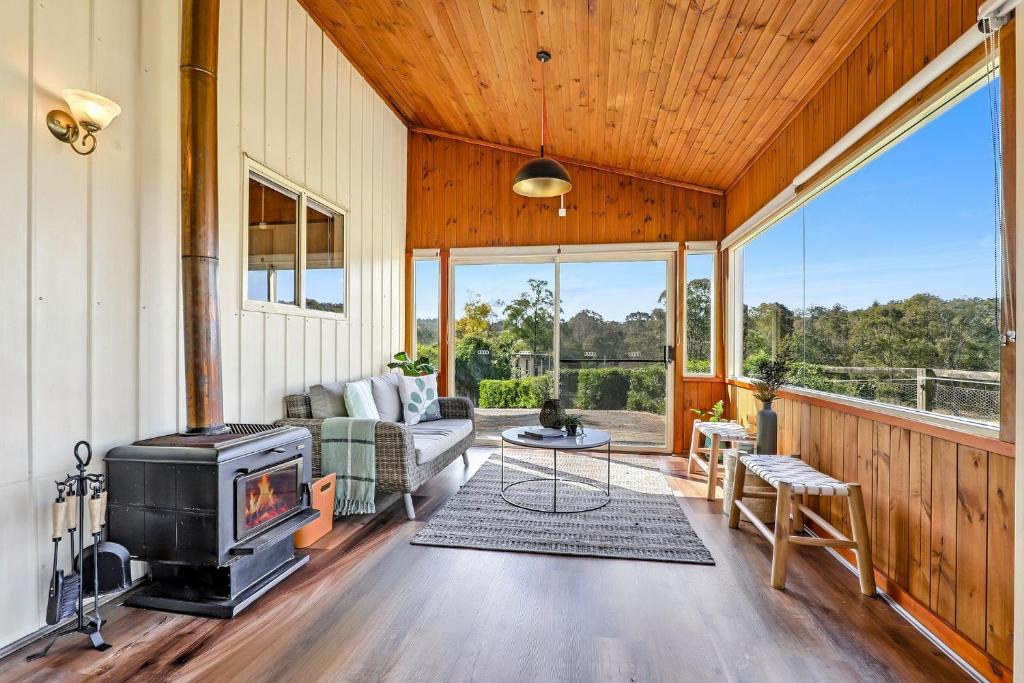 North Richmond House | Private Barn House with Gazebo - Stunning Views