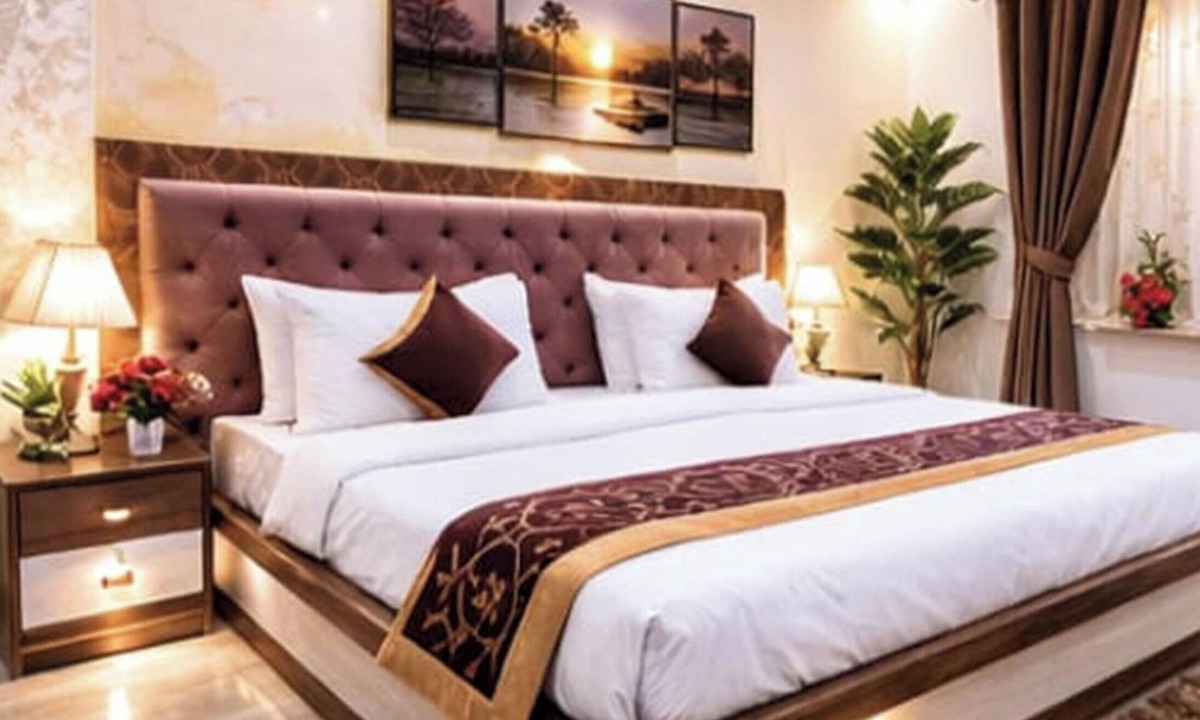 Agra Hotel | Radha Krishna Guest House