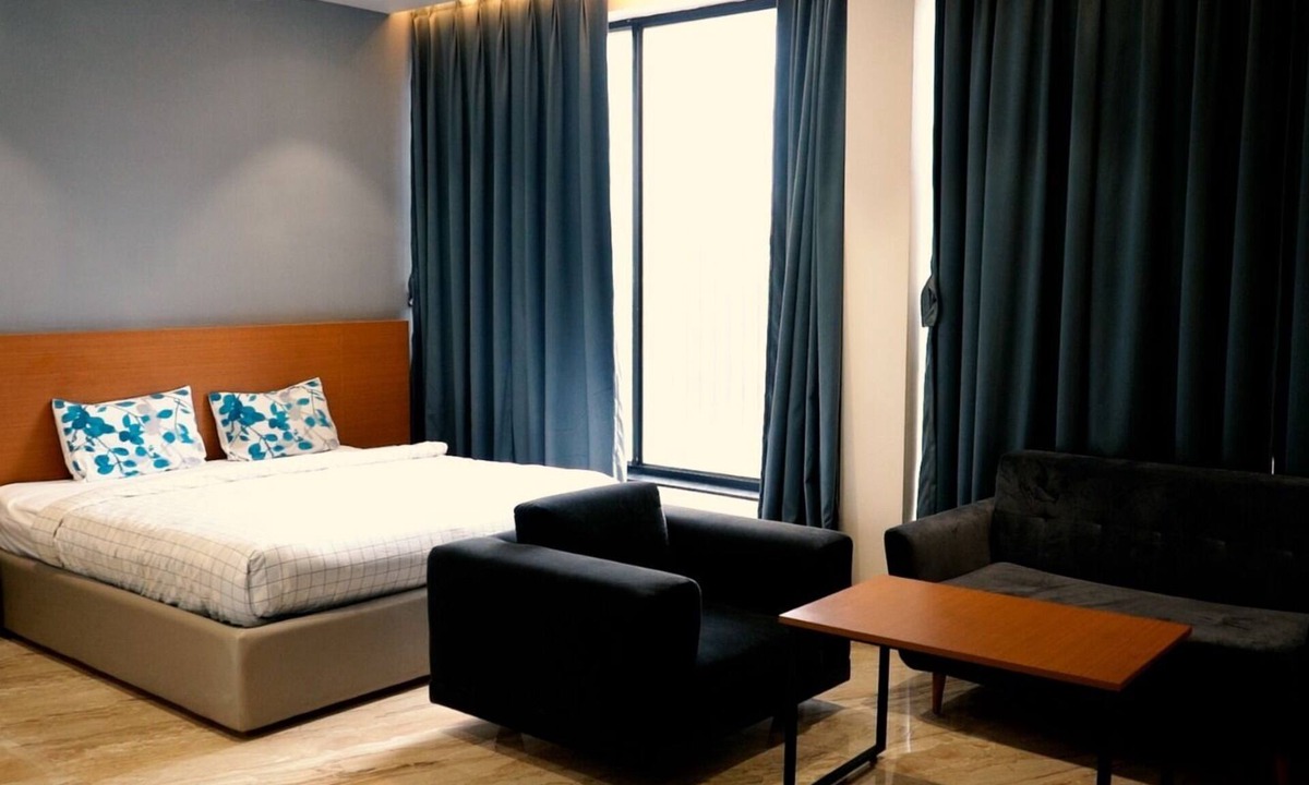 Manmad Hotel | Radhika Inn