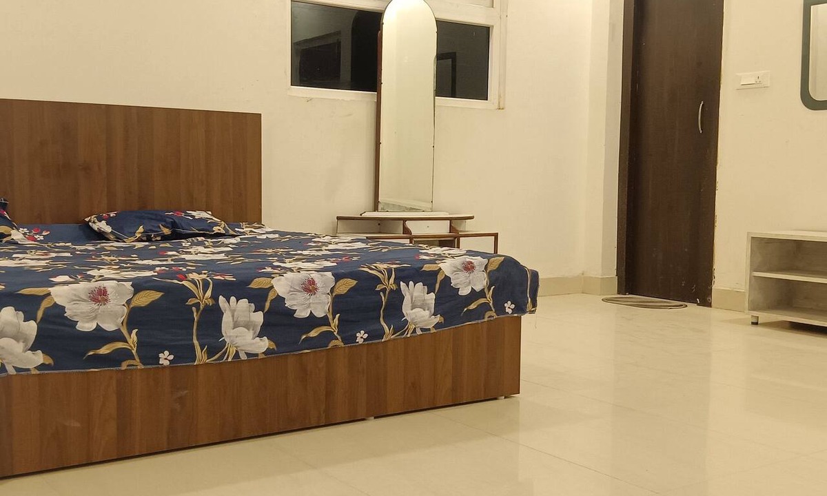 Dhaka Hotel | Ramashish Palace