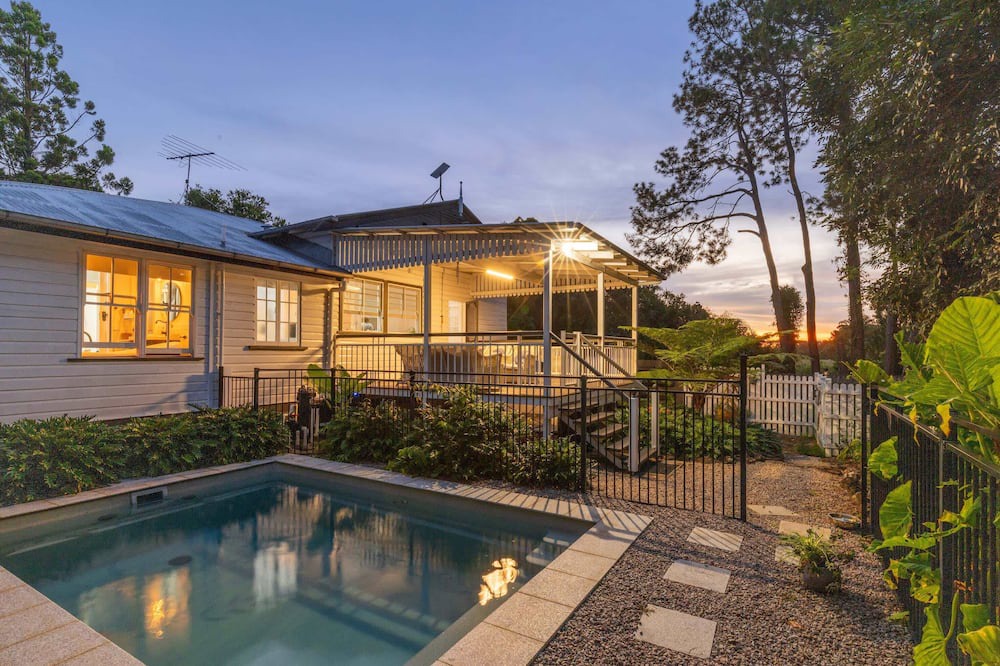 Witta House | Rambling Roses Summar