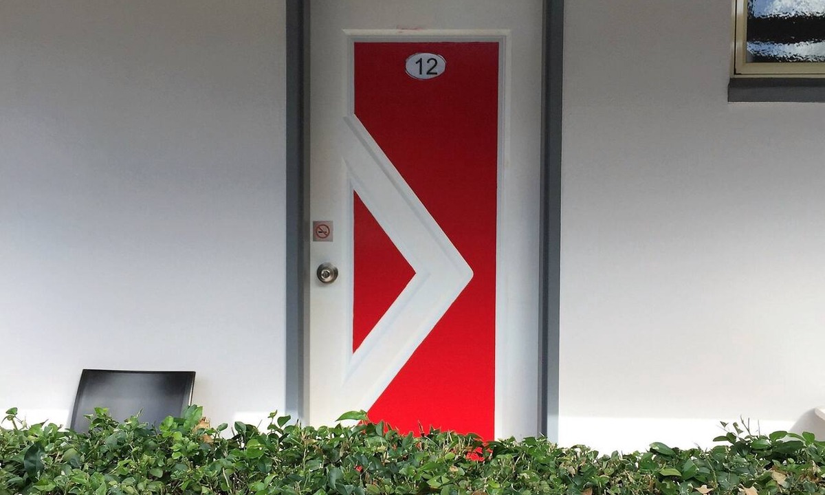 Woombye Hotel | Red Bridge Motor Inn