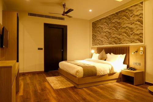 Moradabad Hotel | Red Sapphire Royale
