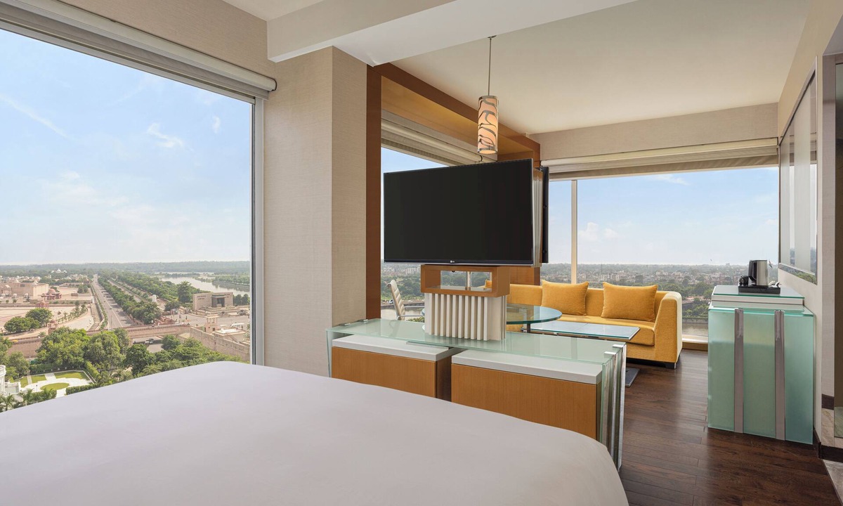 Gomti Nagar Hotel | Renaissance Lucknow Hotel